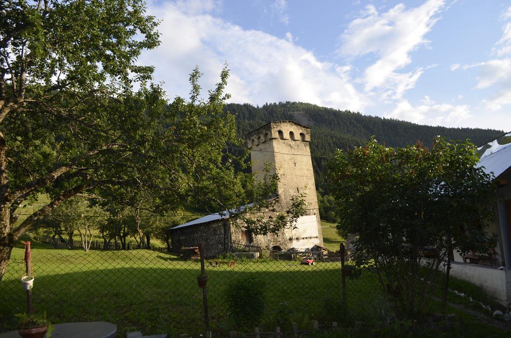 Maia'S Guesthouse Chvabiani Екстериор снимка