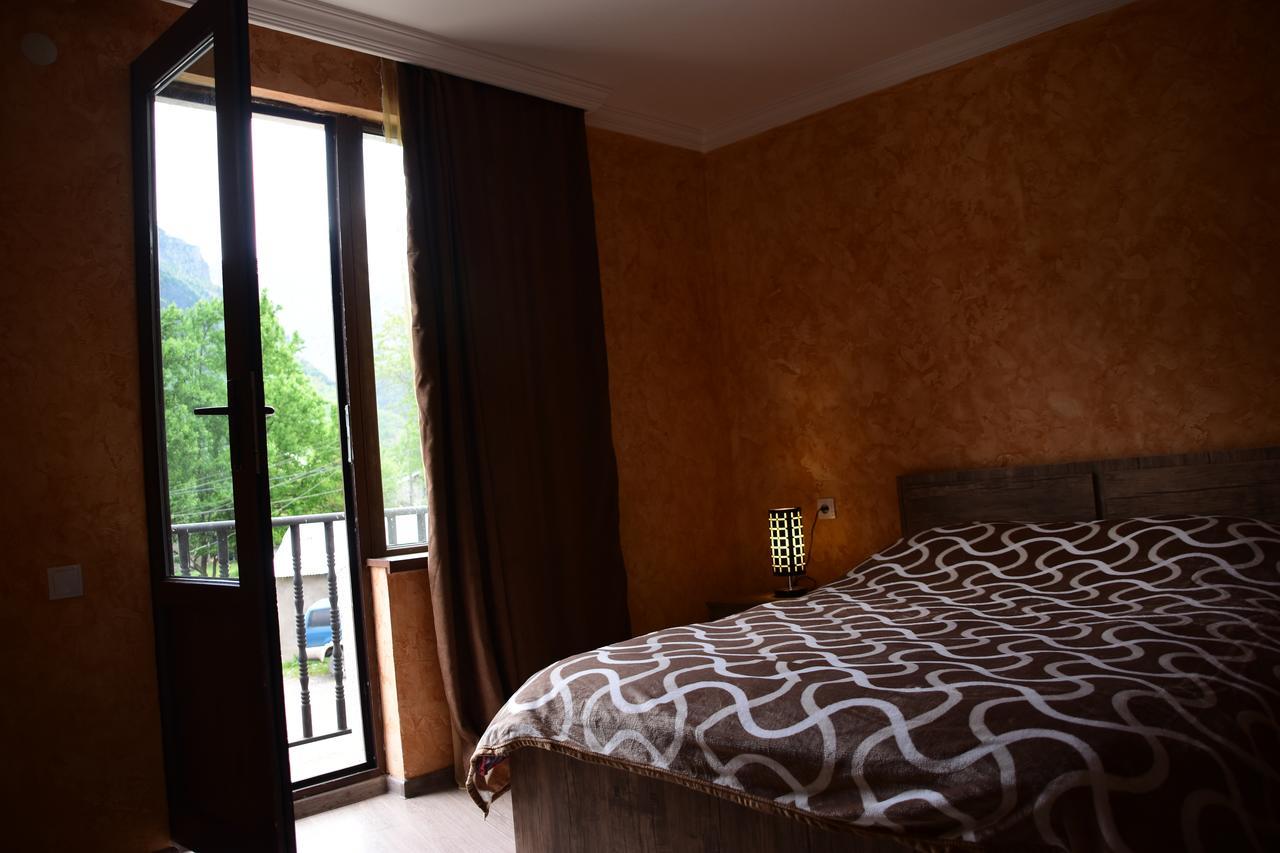 Maia'S Guesthouse Chvabiani Екстериор снимка