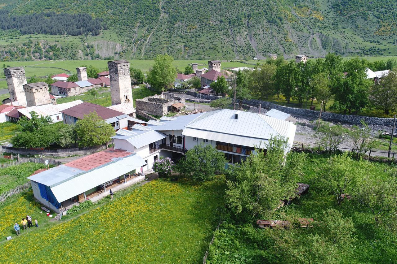 Maia'S Guesthouse Chvabiani Екстериор снимка