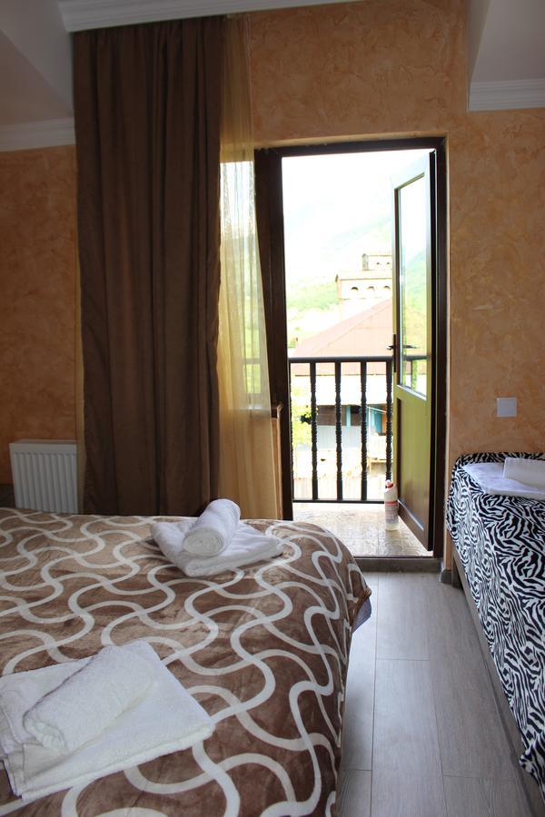 Maia'S Guesthouse Chvabiani Екстериор снимка